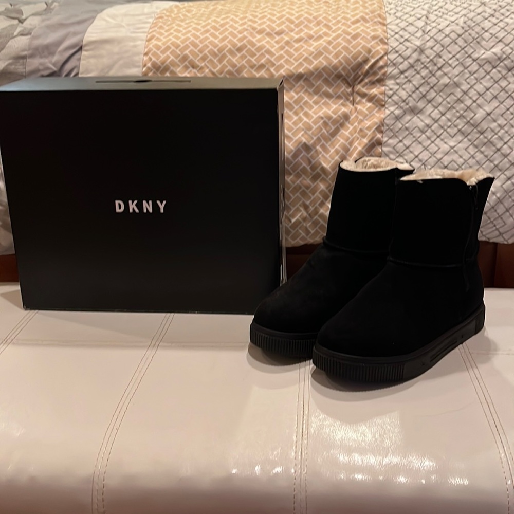 DKNY New Wedge Ankle Suede Boots